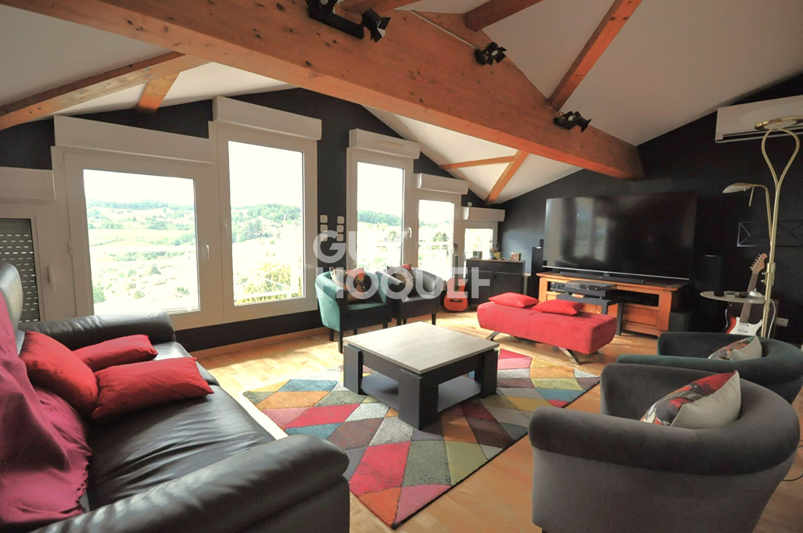 Maison à Saint Martin en Haut de 9 pièces, 165 m2 sur une parcelle de 1004 m²