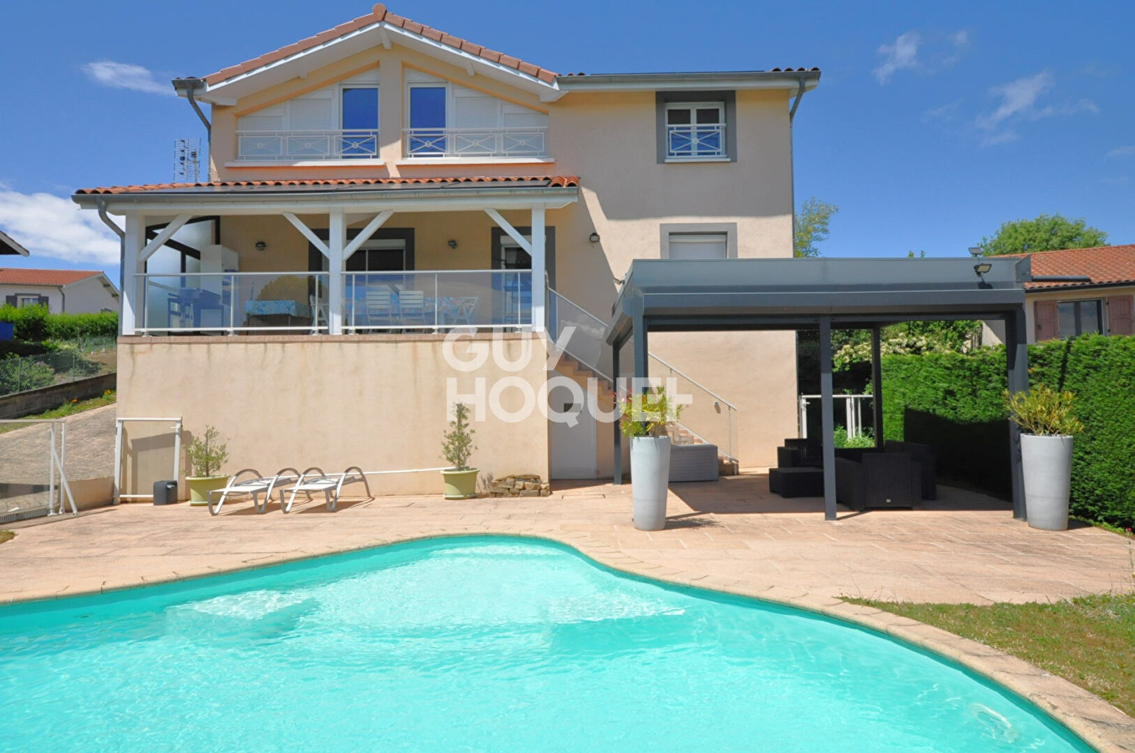 Maison à Saint Martin en Haut de 9 pièces, 165 m2 sur une parcelle de 1004 m²