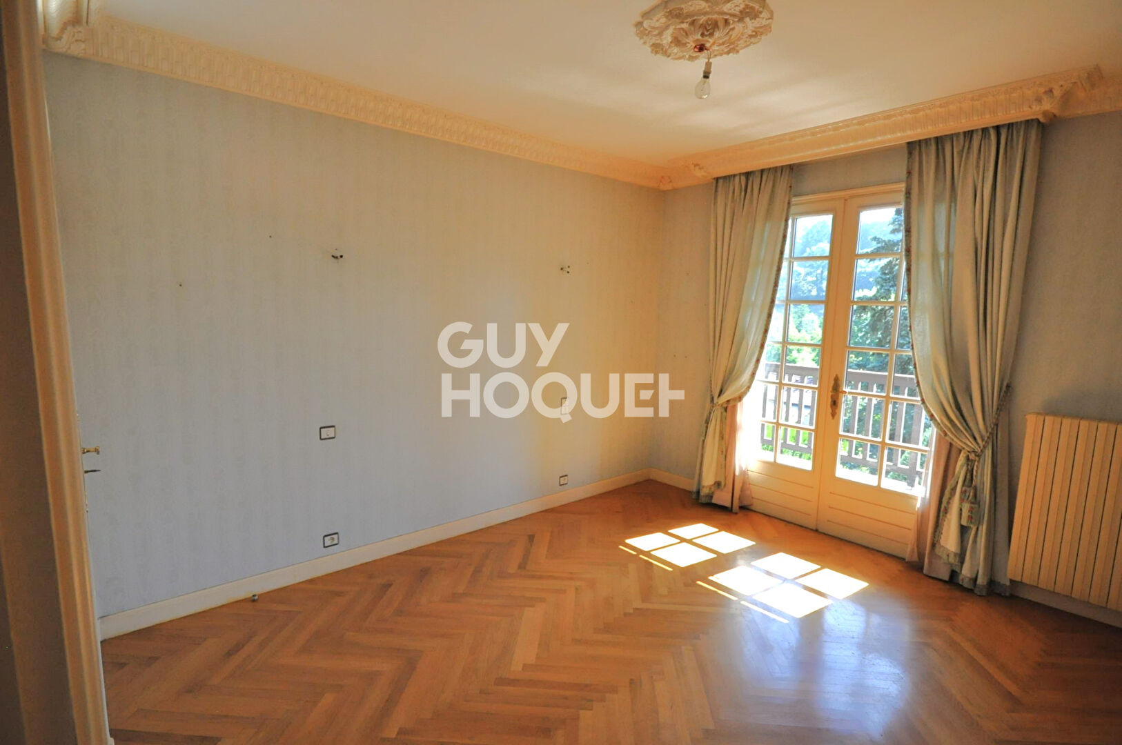Maison à Saint Symphorien Sur Coise de 163 m² sur un terrain de 1054 m²