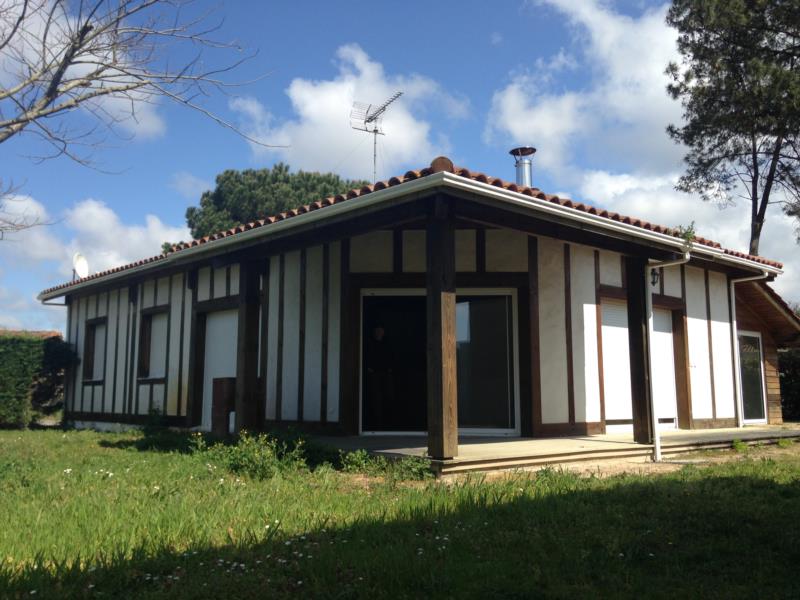 Belle contemporaine dans le bourg de Messanges