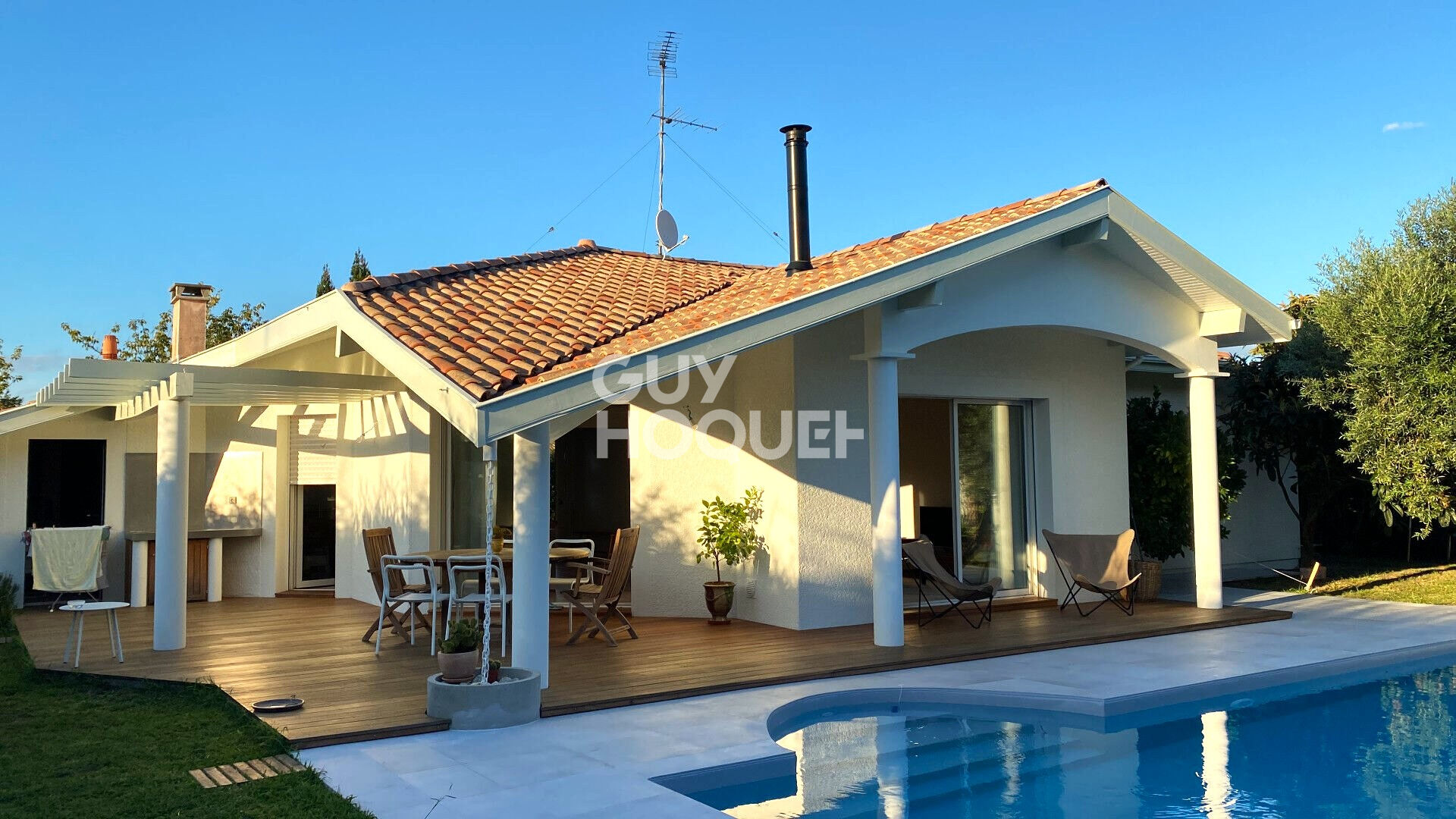 Maison rénovée avec piscine