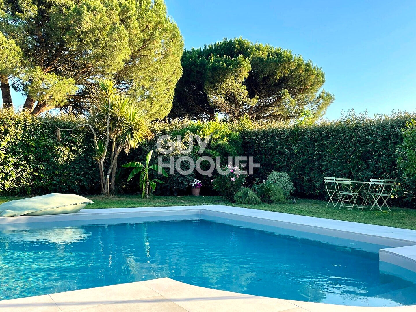 Maison rénovée avec piscine