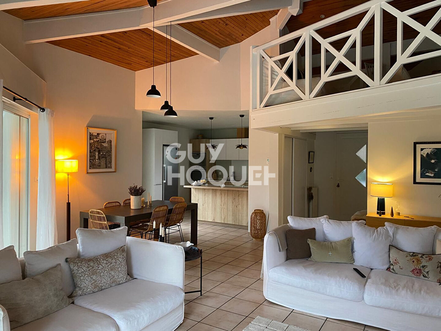 Maison rénovée avec piscine