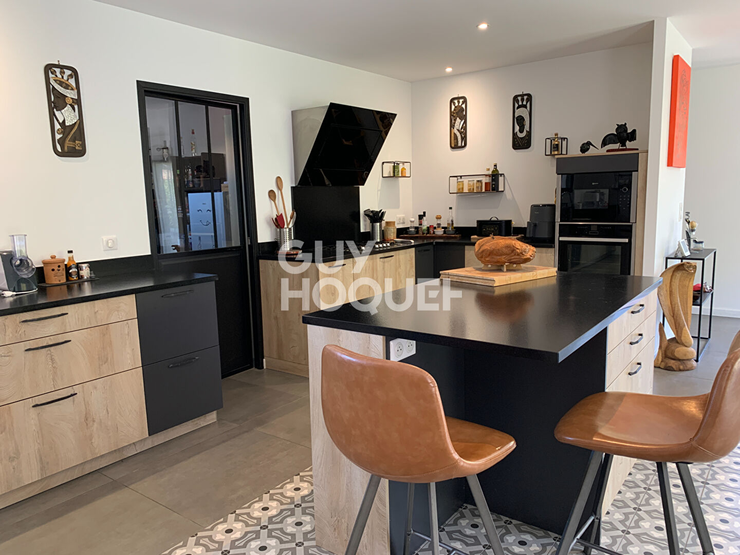 Contemporaine