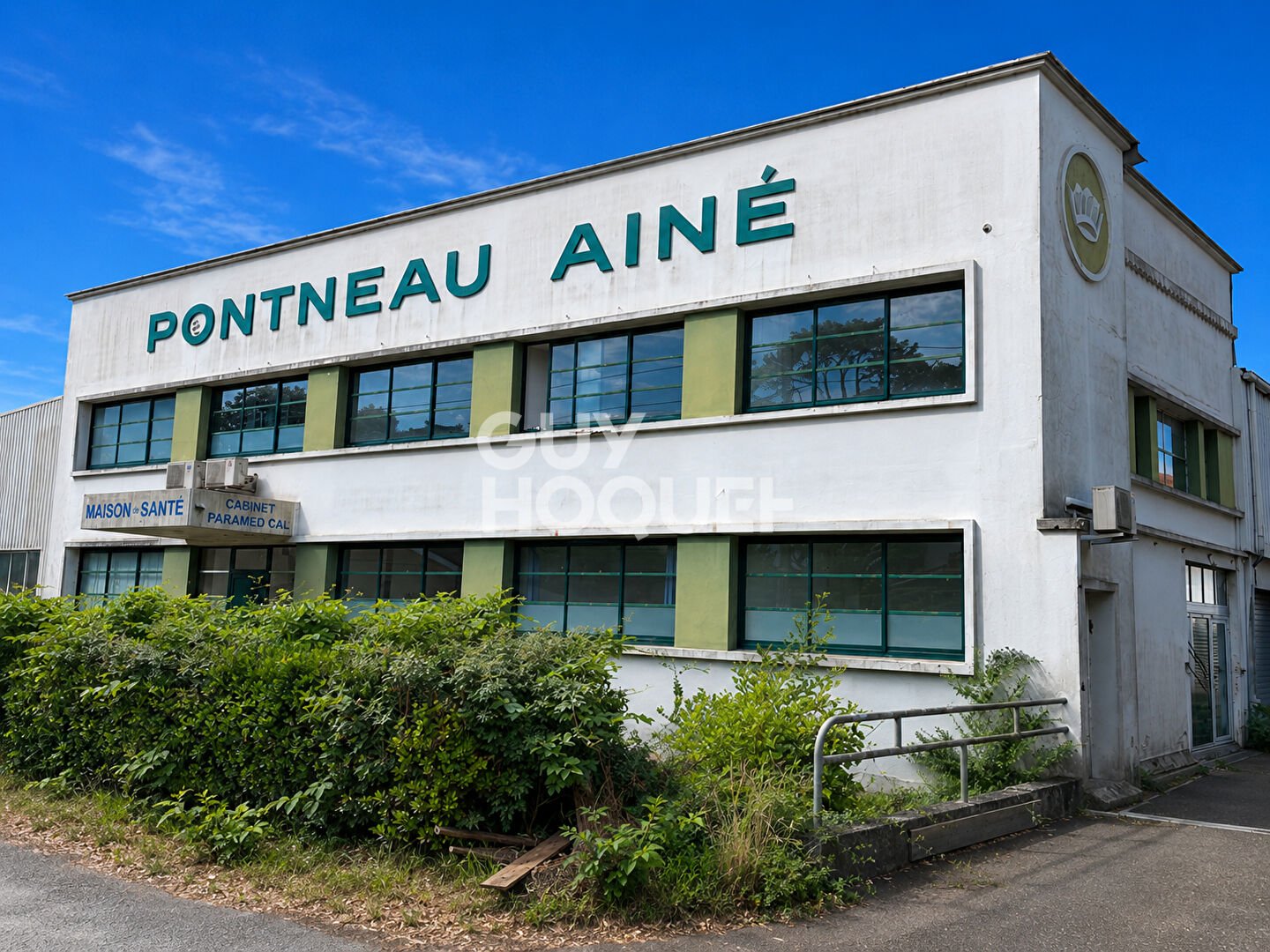 Investisseurs, professions libérales : Opportunité rare au bord du lac !