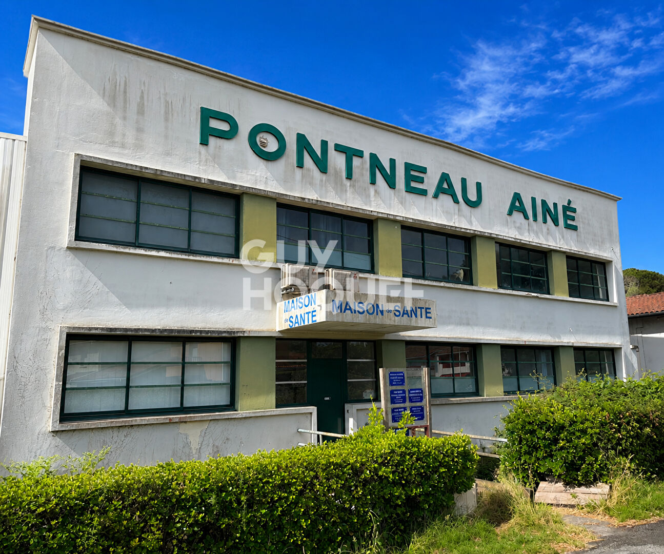Investisseurs, professions libérales : Opportunité rare au bord du lac !