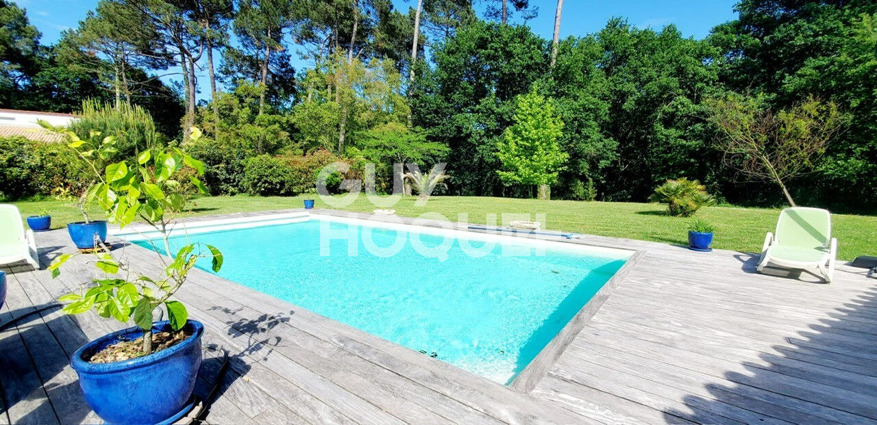 Villa avec piscine