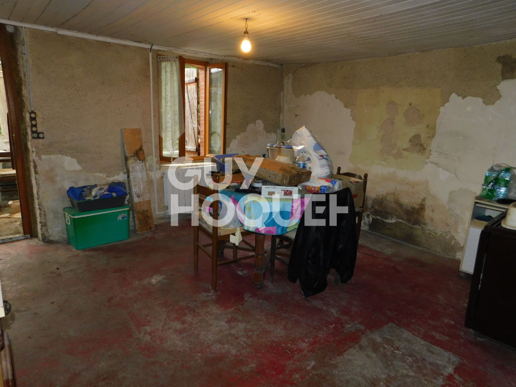 Dépendance avec terrain divisible proche Dreux