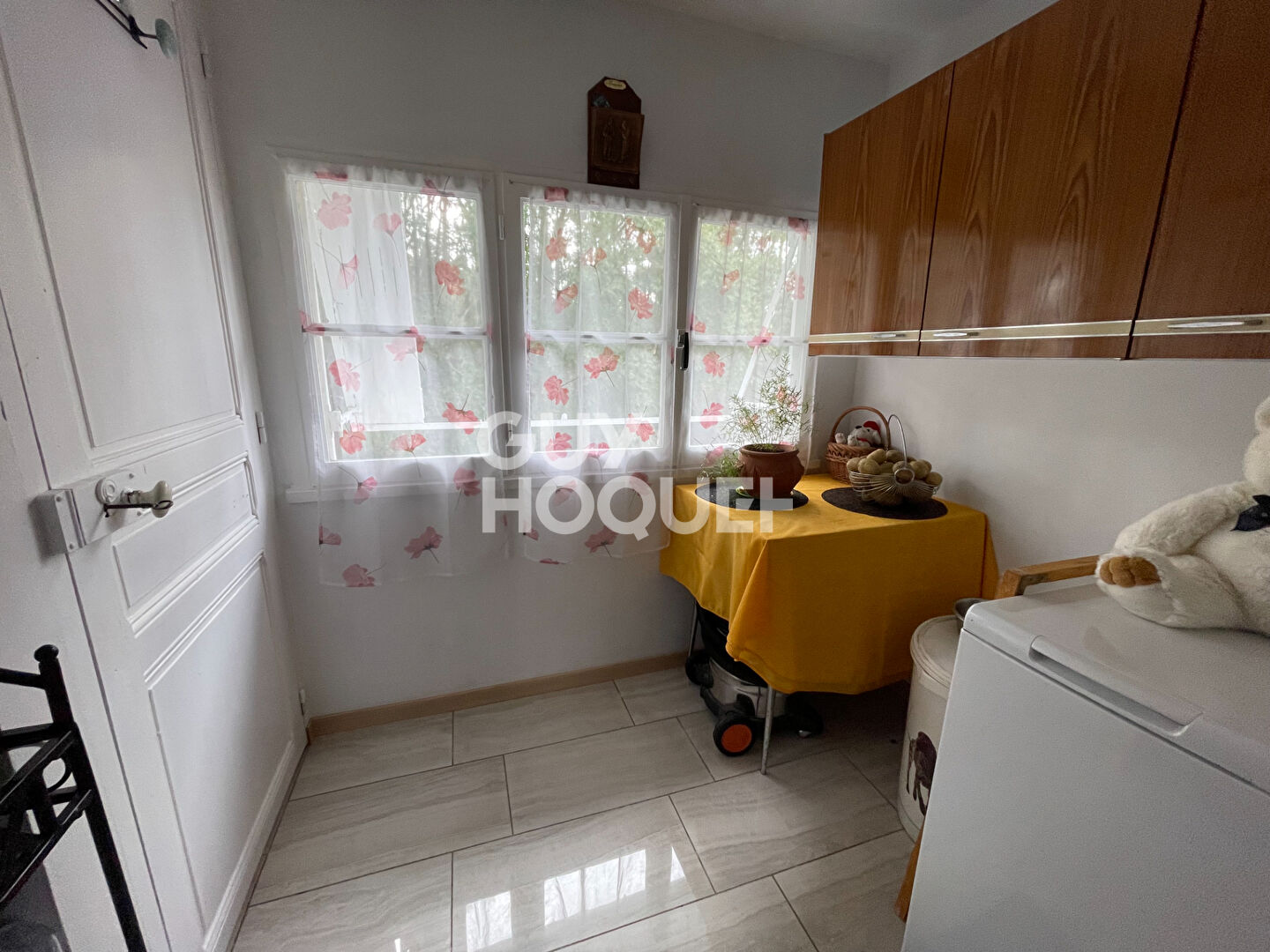 Maison IVRY LA BATAILLE  centre ville à pied