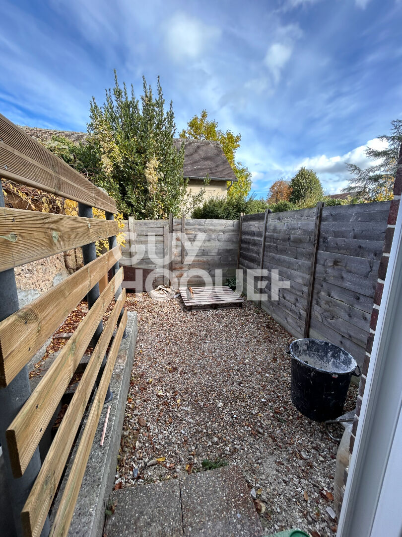 Studio Centre ville Ezy sur EURE