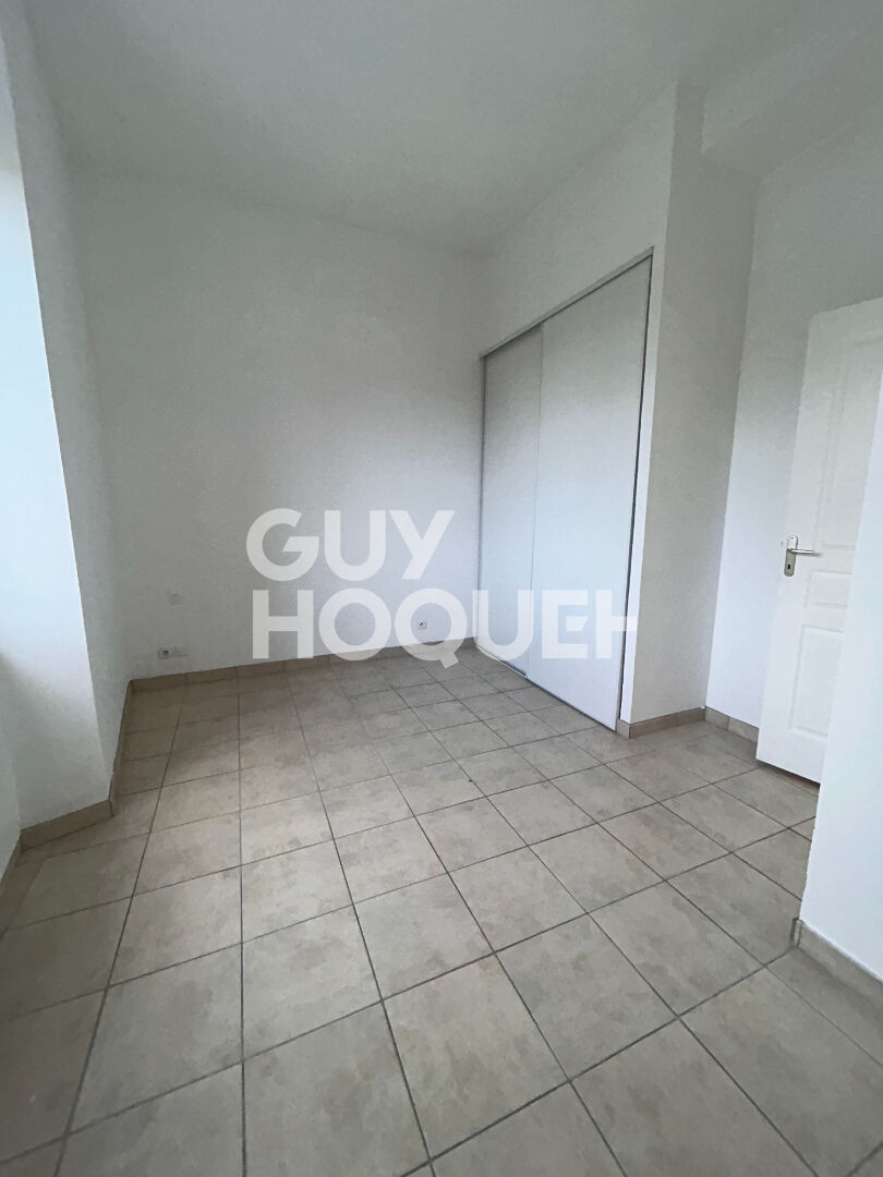 À louer Appartement 2 pièces Centre-ville d'Ivry-la-Bataille