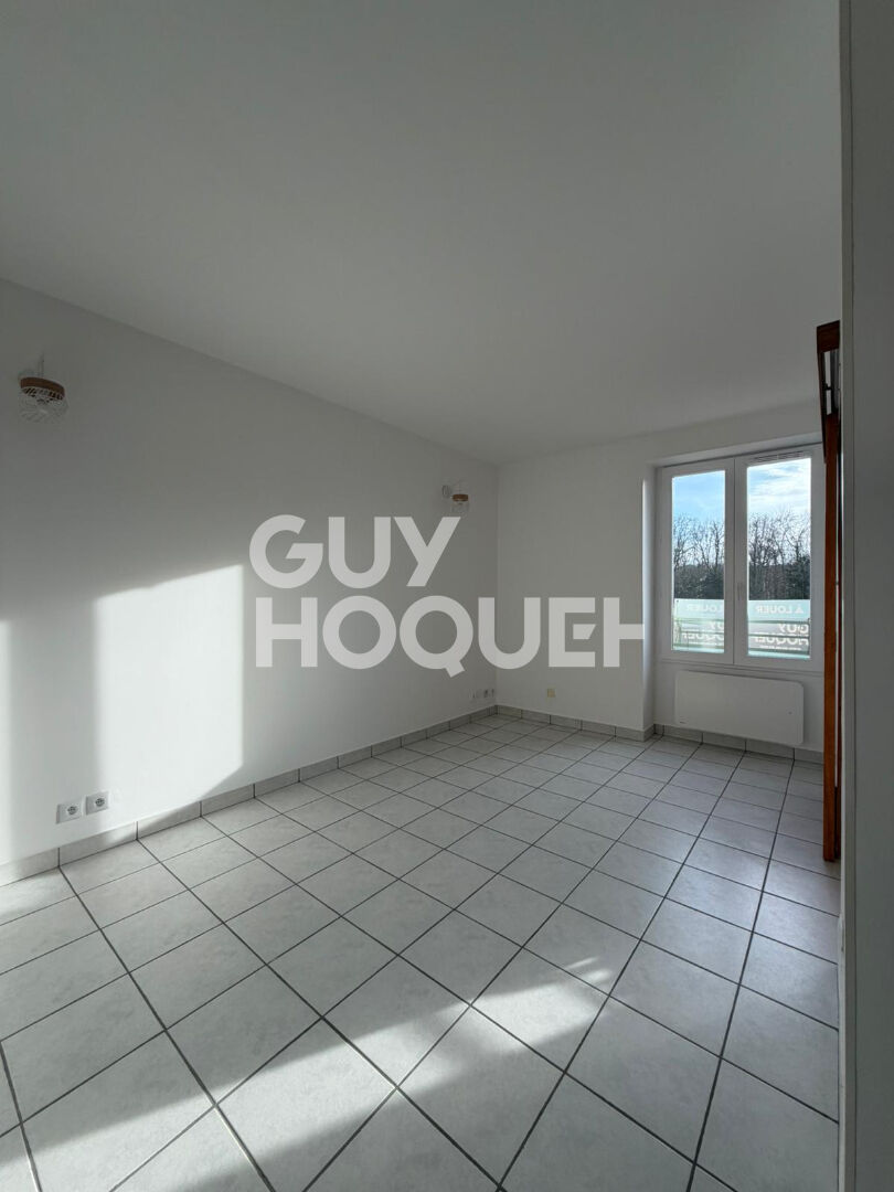 Appartement  Centre Ville HOUDAN