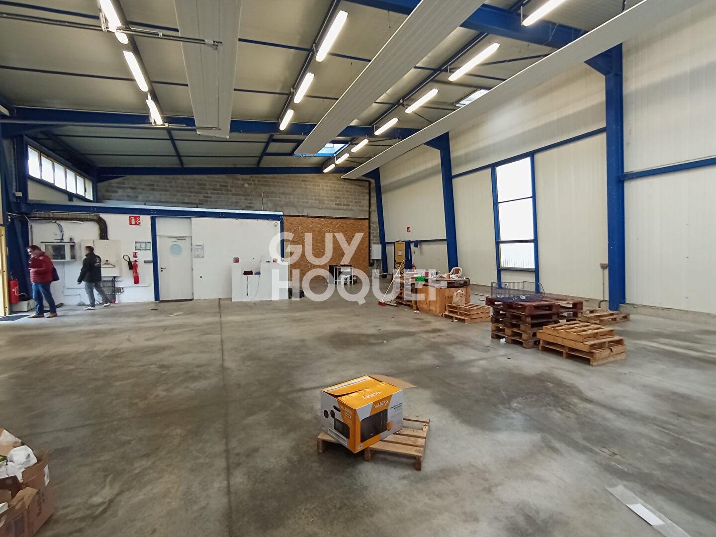 A LOUER BÂTIMENT PROFESSIONNEL / ATELIER - MARCILLY-LA-CAMPAGNE (27)