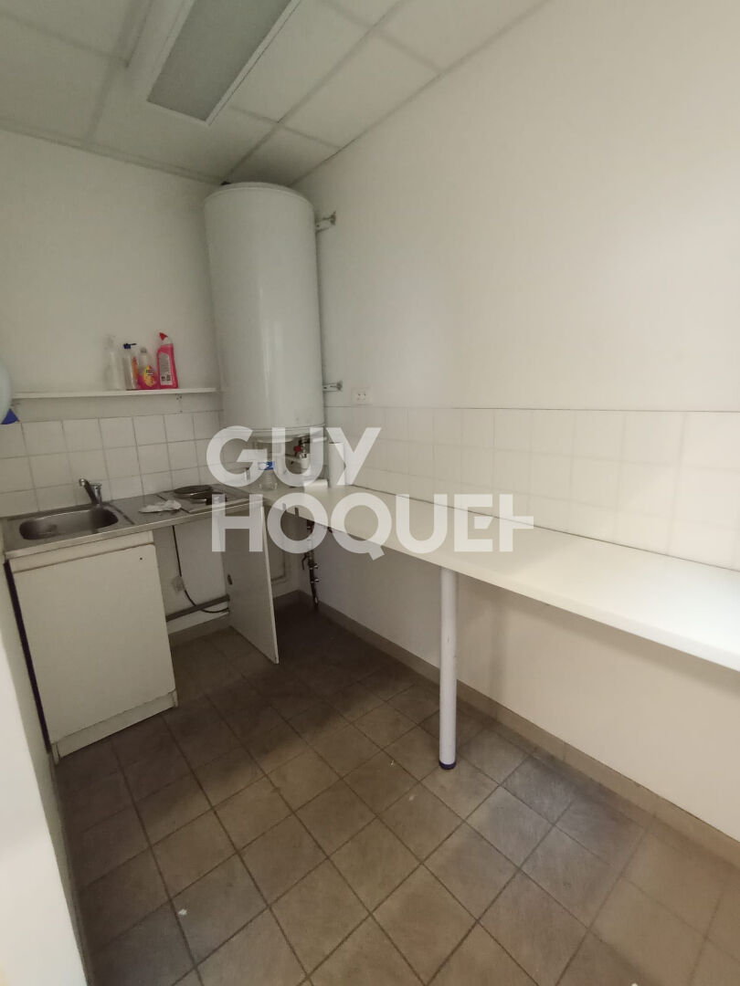 A LOUER BÂTIMENT PROFESSIONNEL / ATELIER - MARCILLY-LA-CAMPAGNE (27)