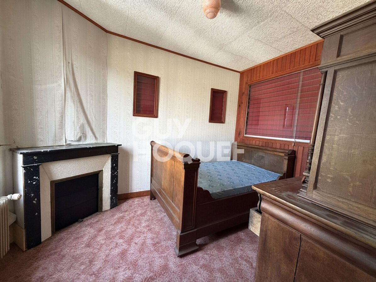 Maison familiale 4 chambres à vendre à Sorel-Moussel (28260) ? Sous-sol total, dépendances et jardin