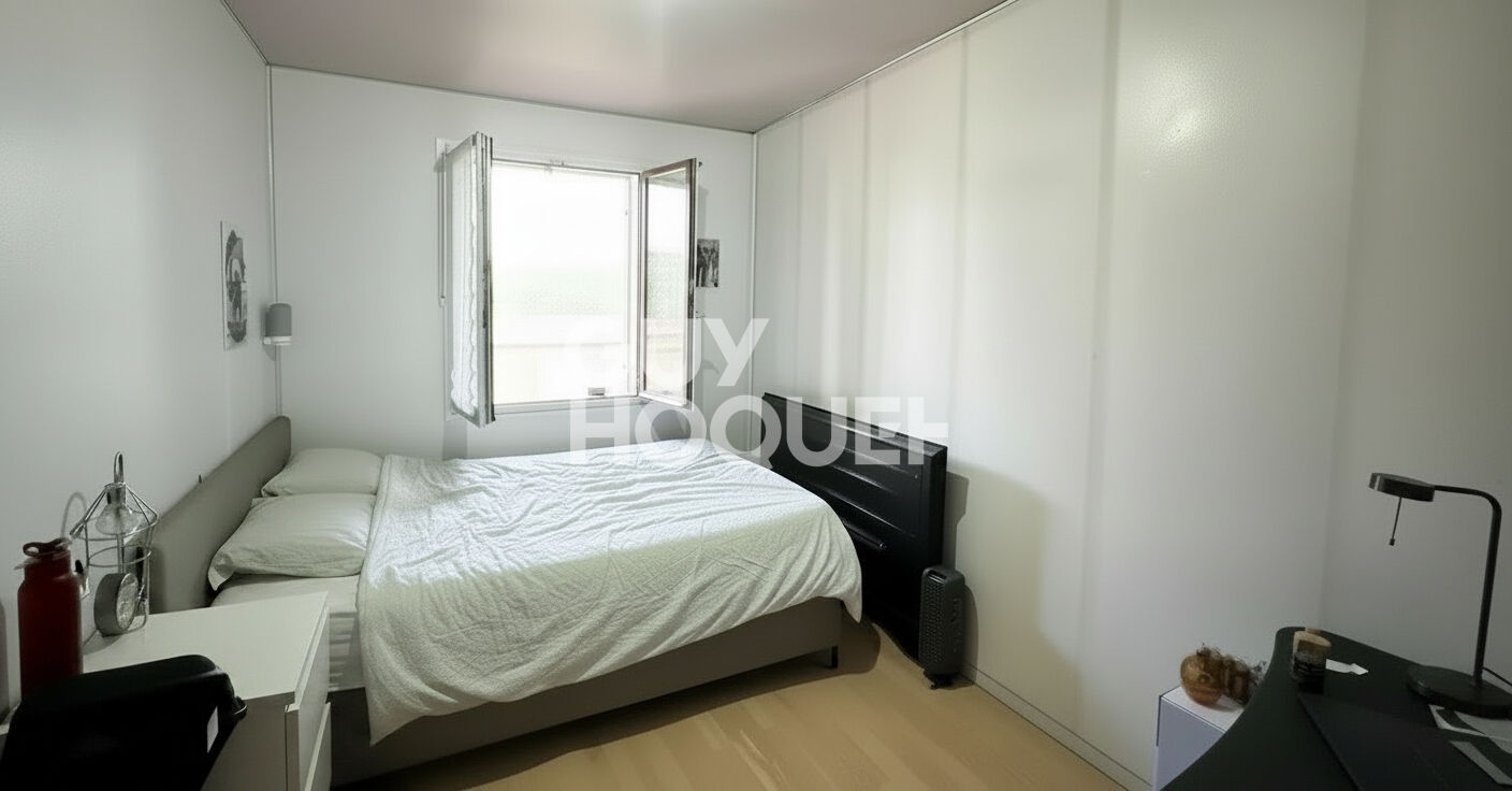 À vendre à La COUTURE-BOUSSEY, maison 6 pièces - 4 chambres