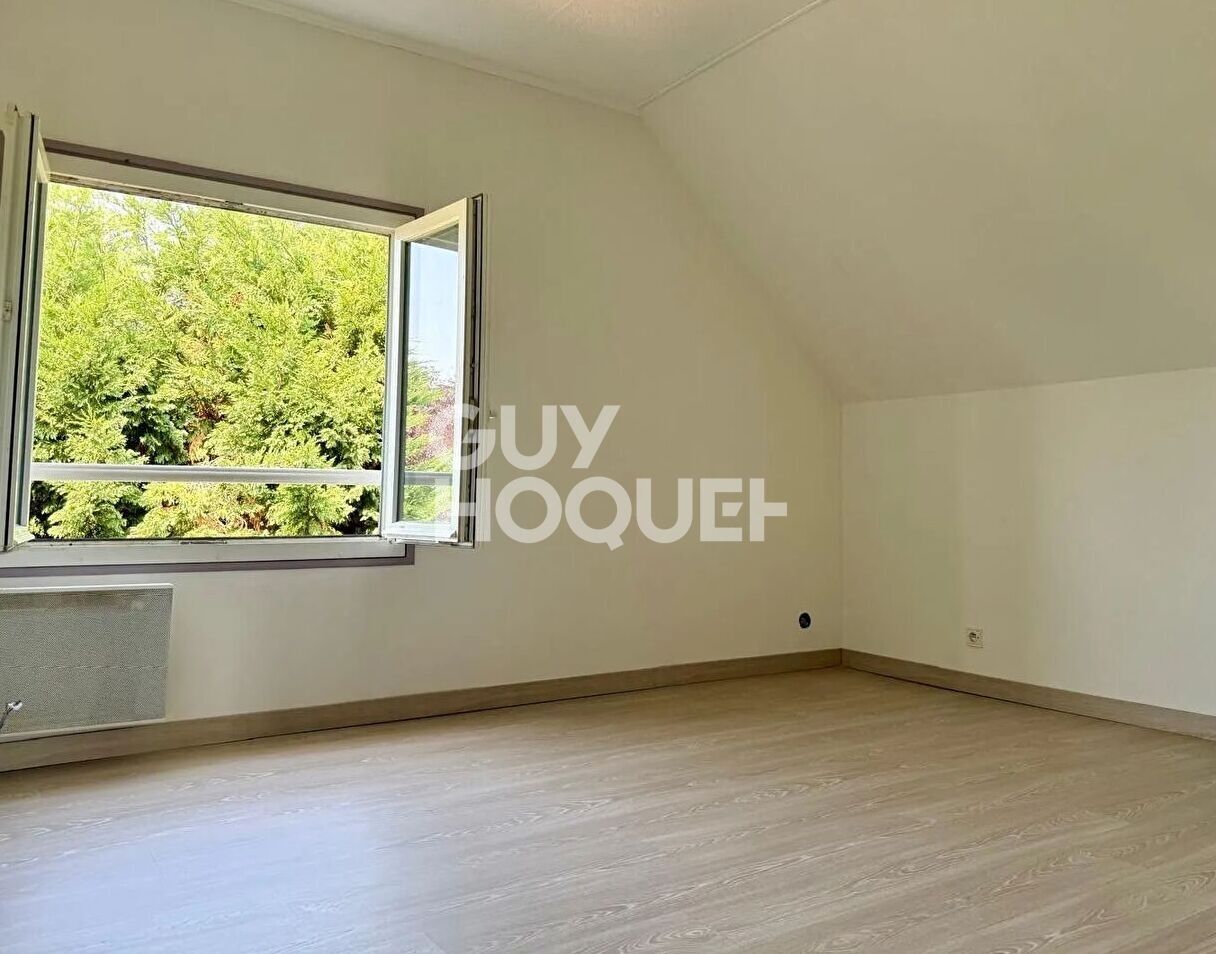 Maison à vendre à Marcilly-sur-Eure (27810)  128 m²  5 chambres  Terrain 1 000 m²