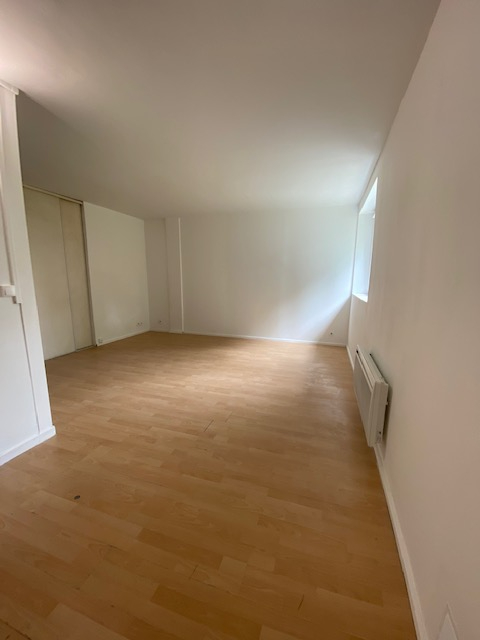 Appartement Bobigny 1 pièce(s) 25.40 m2