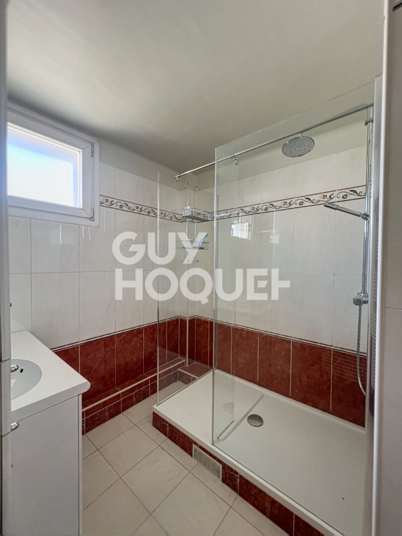 Appartement Stains 5 pièce(s) 89 m2