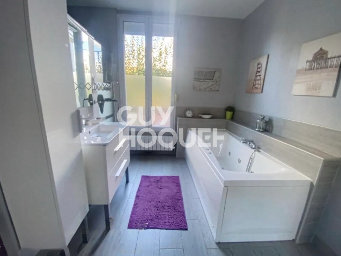 Maison Stains 5 pièce(s) 115 m2