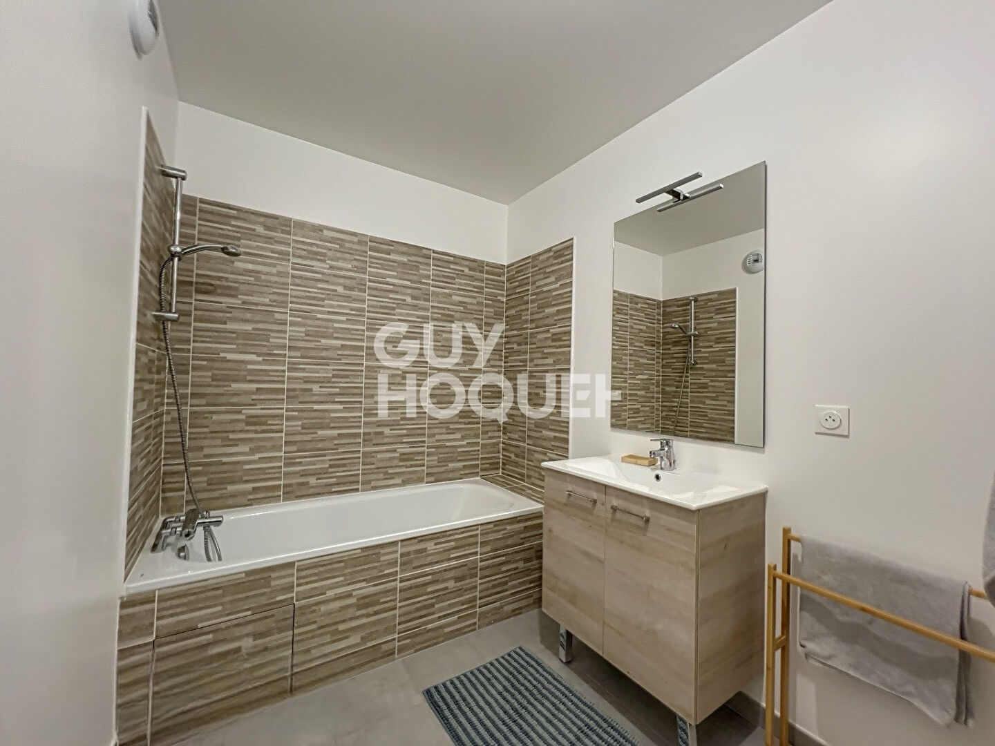 Appartement Stains 4 pièce(s) 86.03 m2