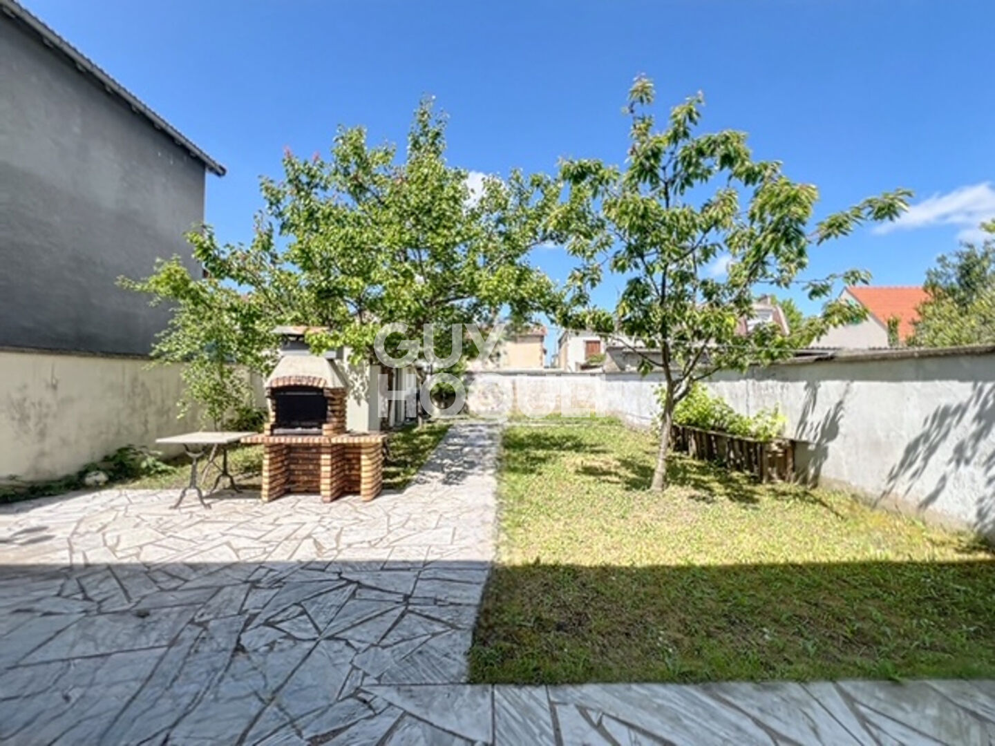 Maison Stains 5 pièce(s)