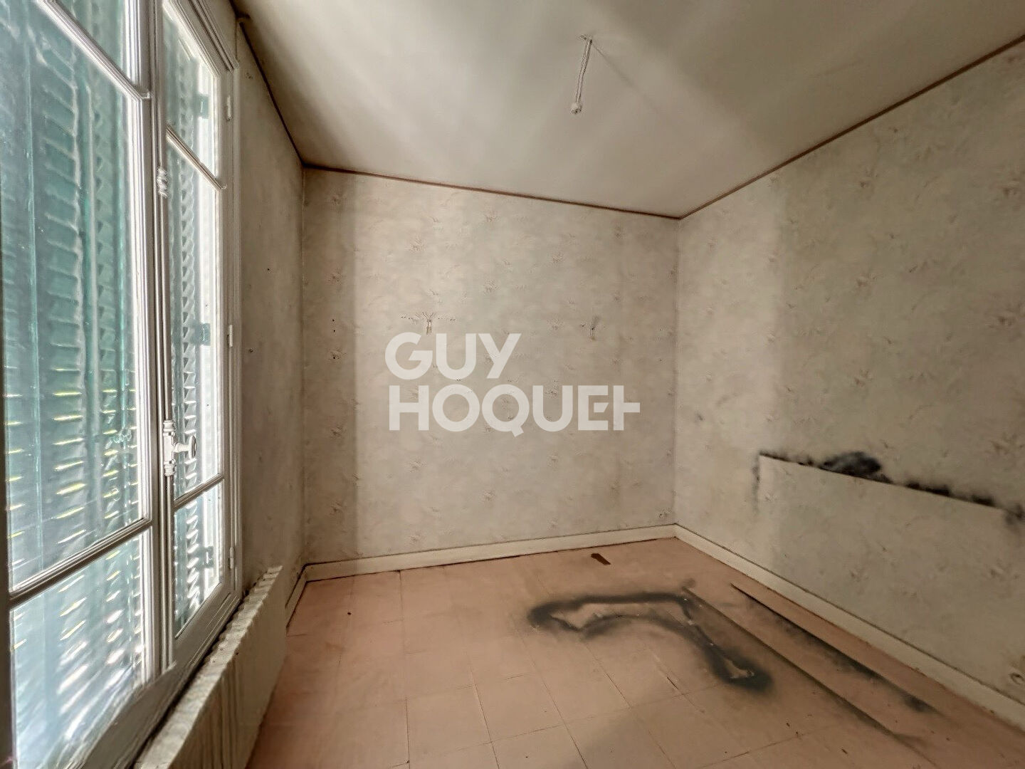 Maison Stains 8 pièce(s)