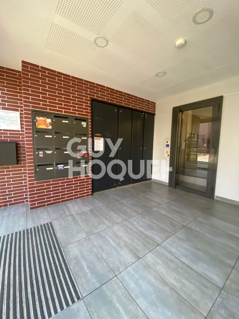 Appartement Stains 3 pièce(s) 64 m2