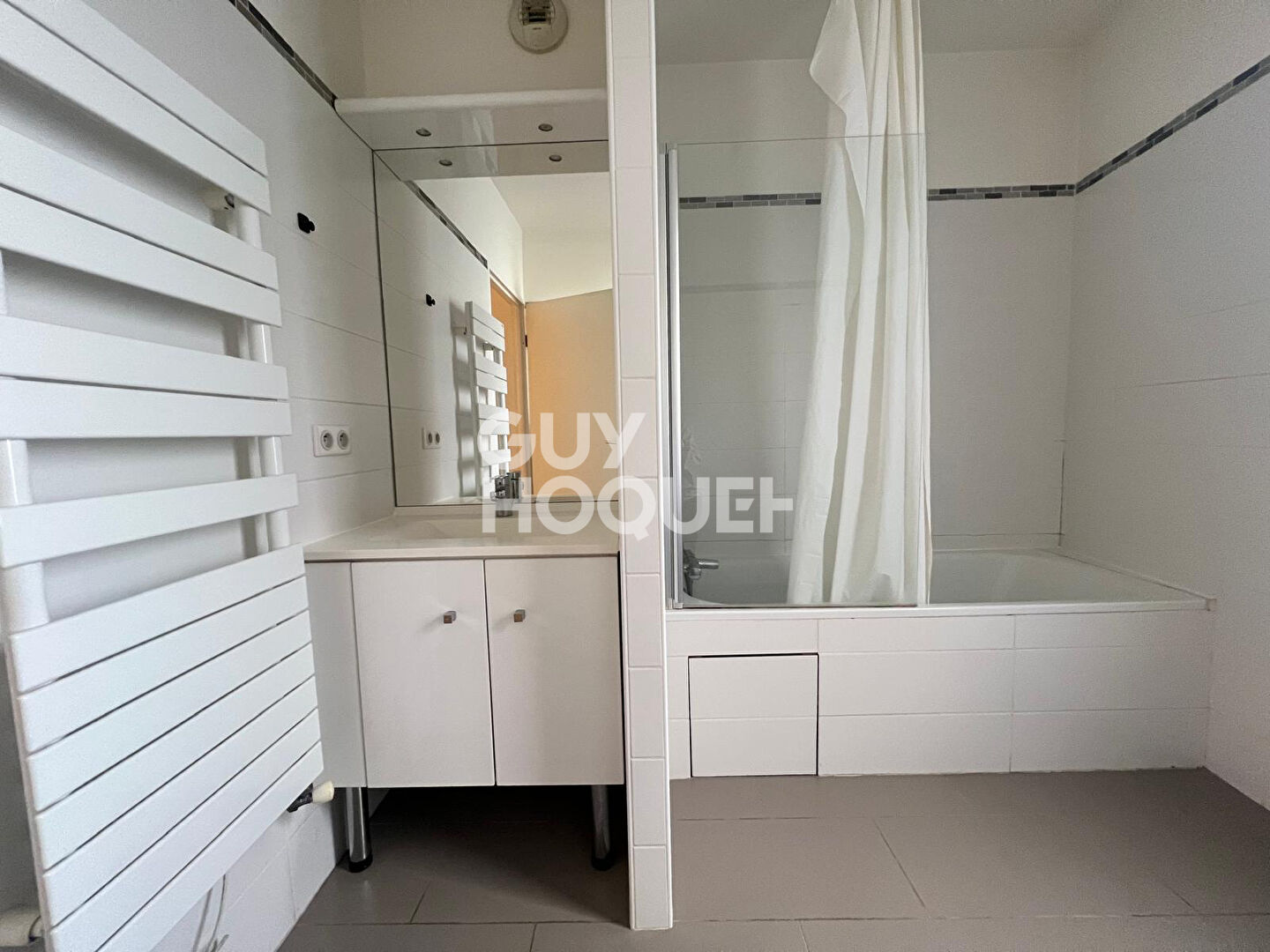 Appartement Nanterre 2 pièce(s) 56.37 m2