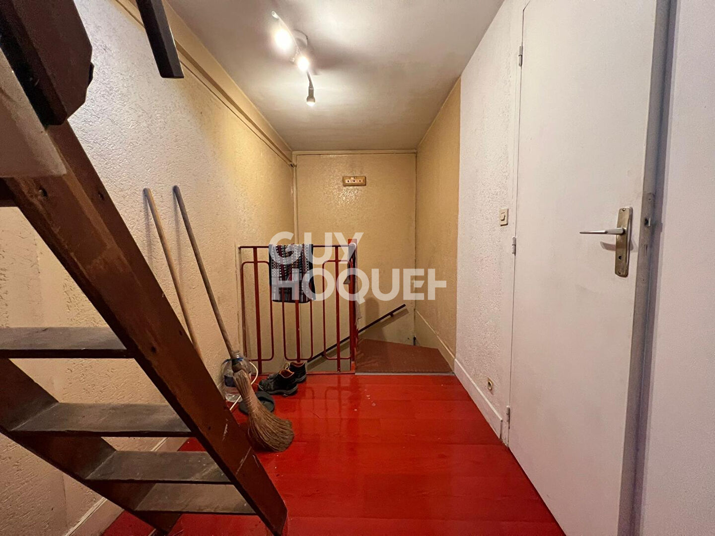 Espace commercial et habitation
