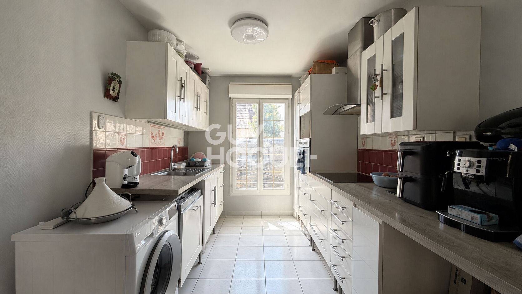 Maison Saint Denis
