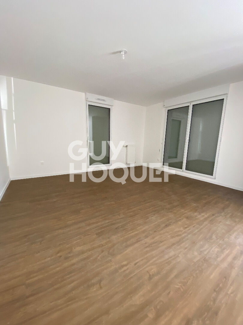 Appartement Aubervilliers 5 pièce(s) 111.6 m2