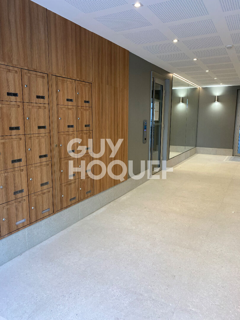 Appartement Aubervilliers 5 pièce(s) 111.6 m2