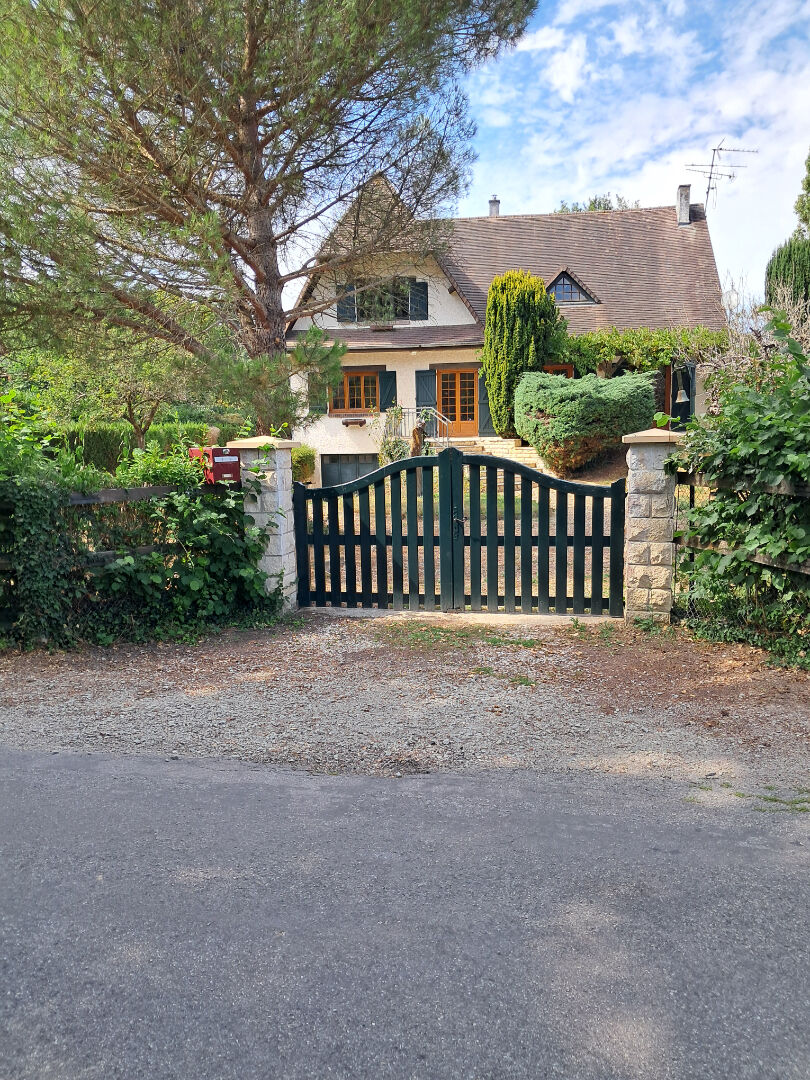 Maison trois chambres Bois le Roi