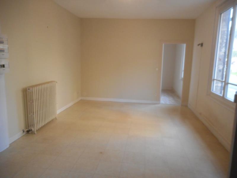 POUR INVESTISSEUR  CENTRE VILLE IVRY LA BATAILLE 27540 