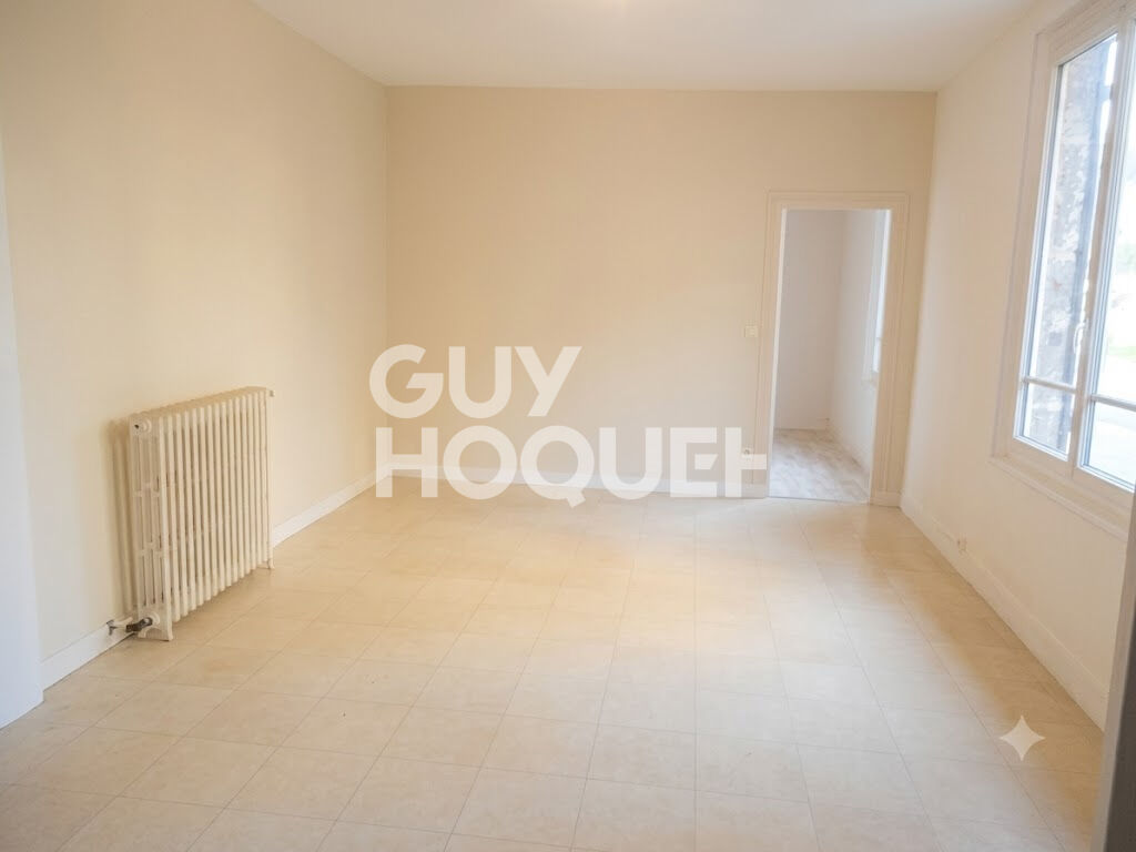 SPÉCIAL INVESTISSEUR : Appartement 2 pièces déjà loué à Ivry-La-Bataille