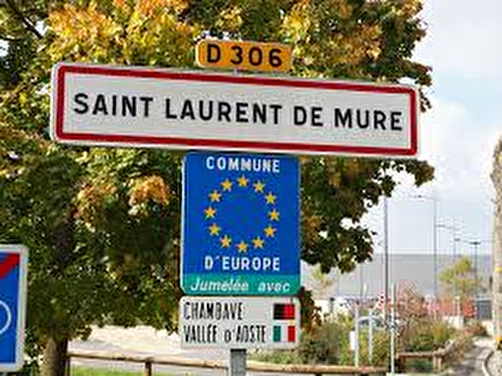ST LAURENT DE MURE