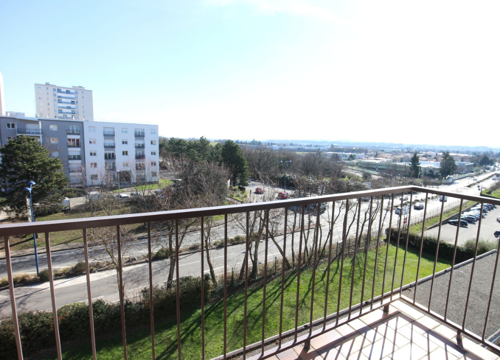 Appartement Saint Priest 5 pièce(s)