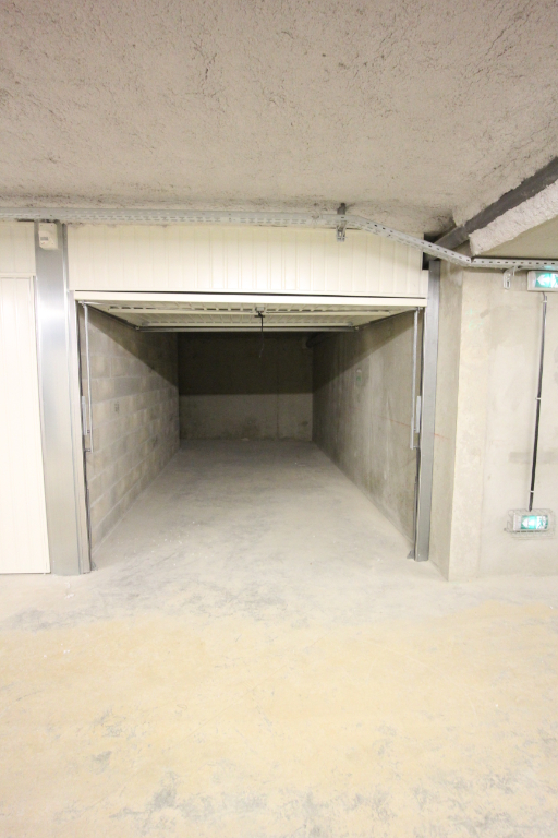 ST LAURENT DE MURE Centre