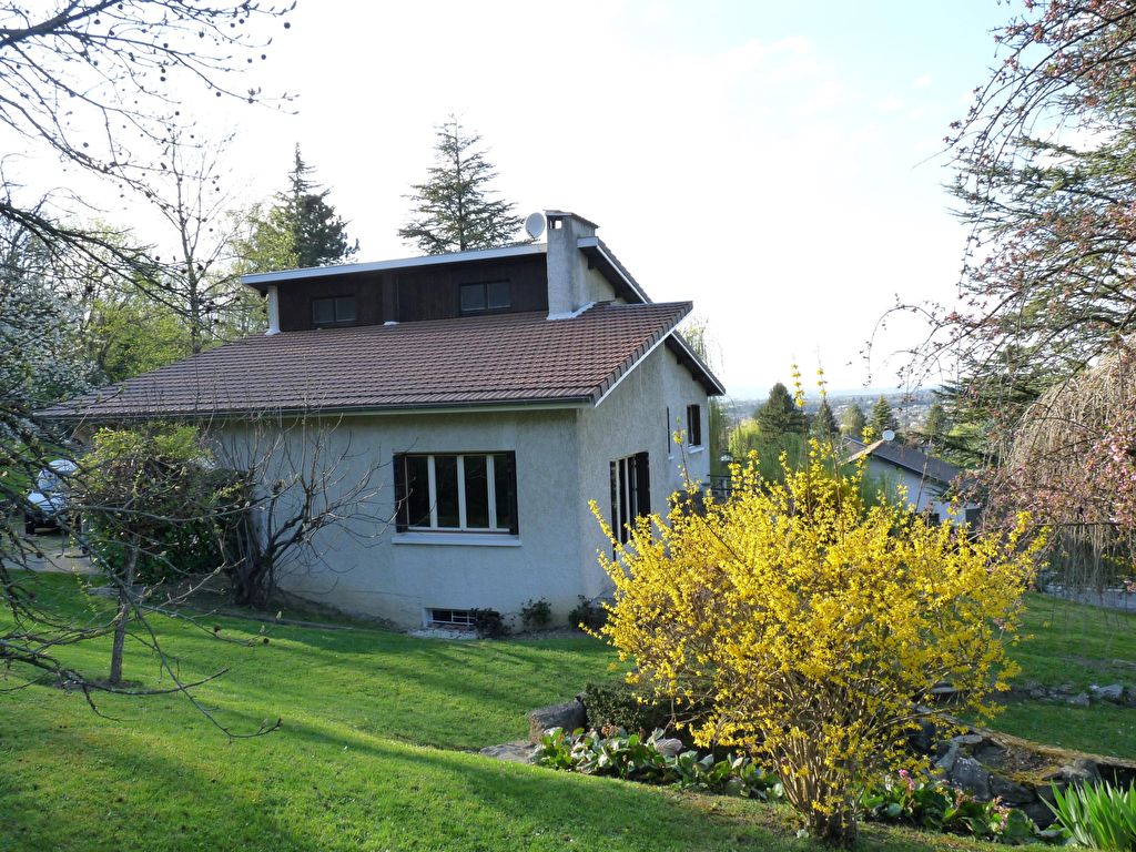 ST PIERRE DE CHANDIEU