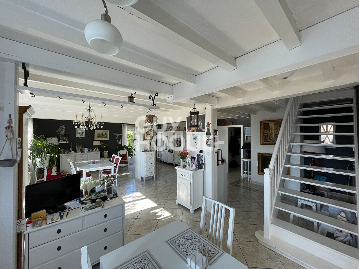 Maison GRENAY 5 Pièces, Terrain 1933 m², Piscine