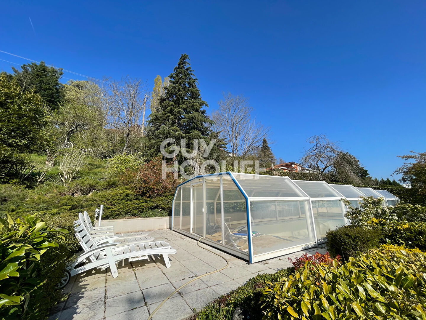 Maison GRENAY 5 Pièces, Terrain 1933 m², Piscine