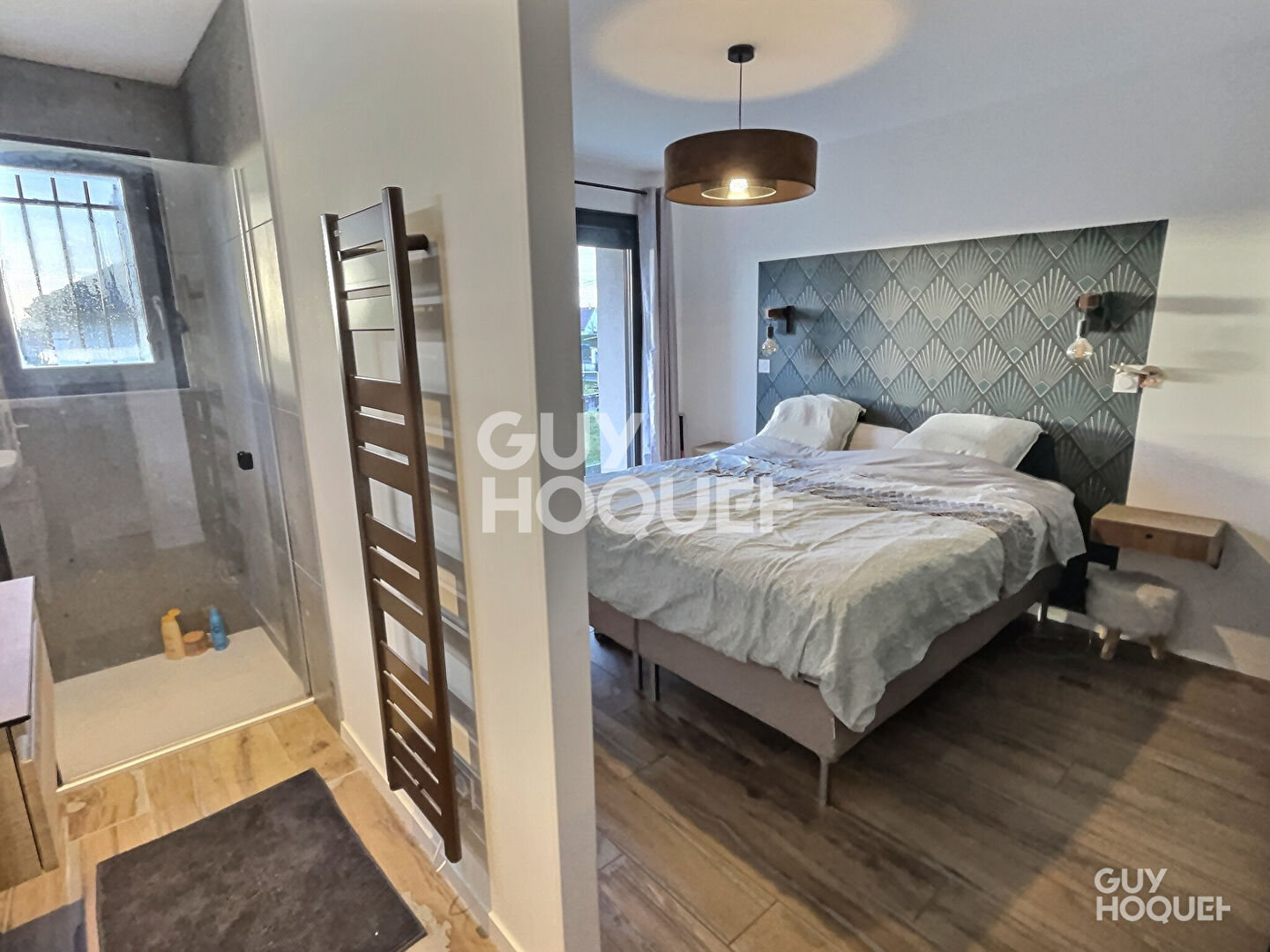 Maison moderne à vendre à Saint Bonnet de Mure - 4 pièces, piscine et confort absolu !