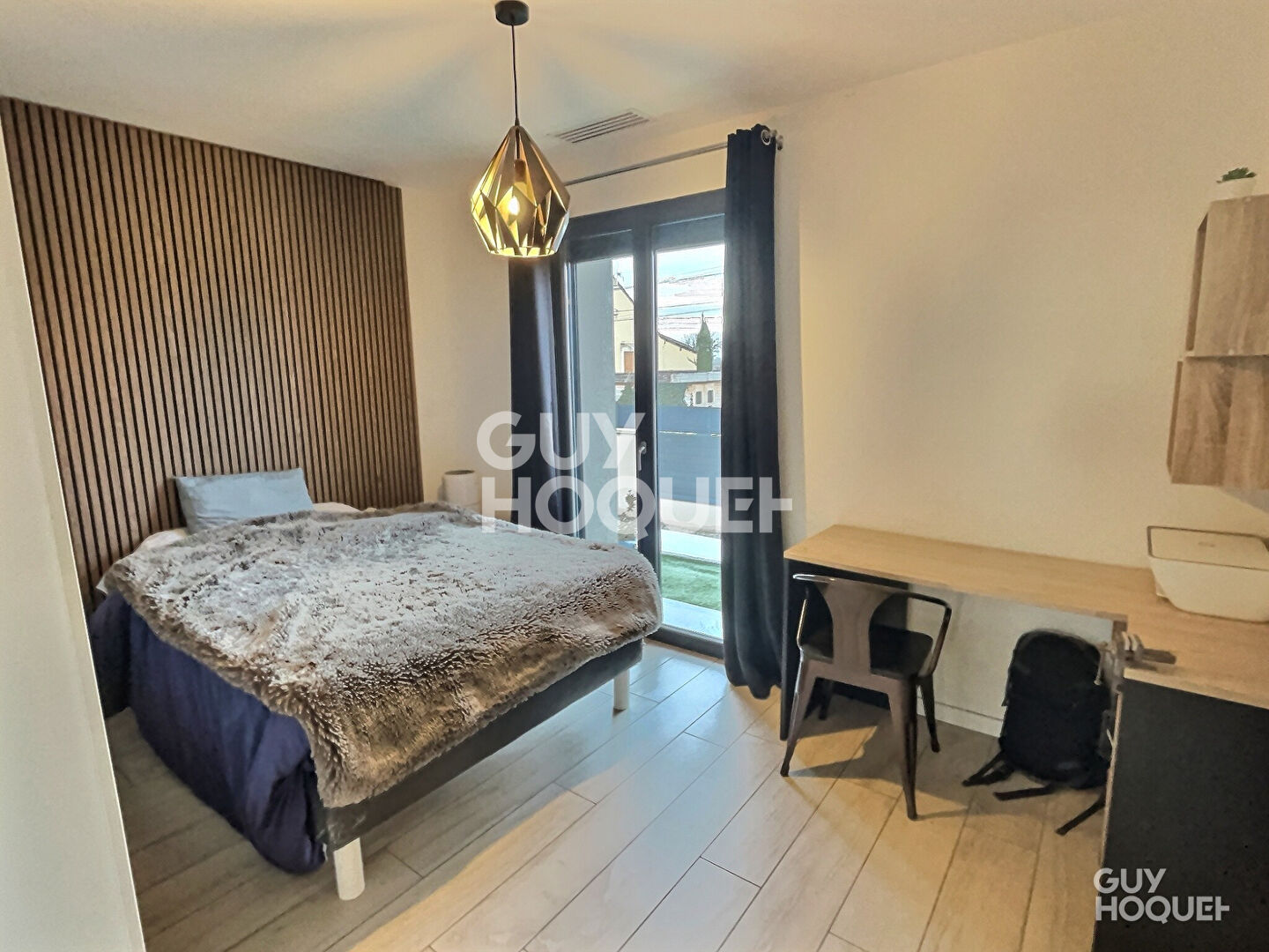 Maison moderne à vendre à Saint Bonnet de Mure - 4 pièces, piscine et confort absolu !