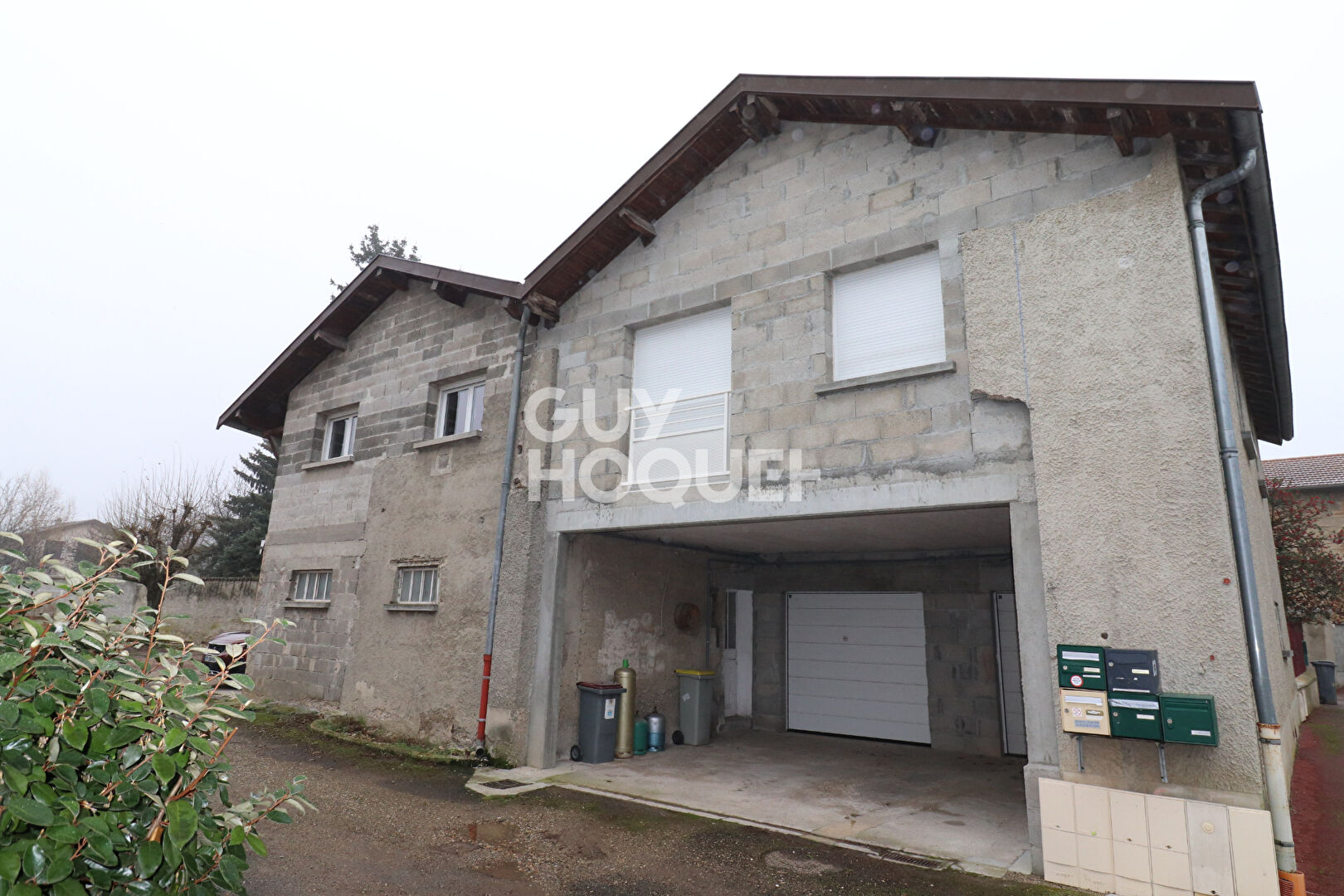 MAISON DE VILLE AVEC GARAGE DOUBLE