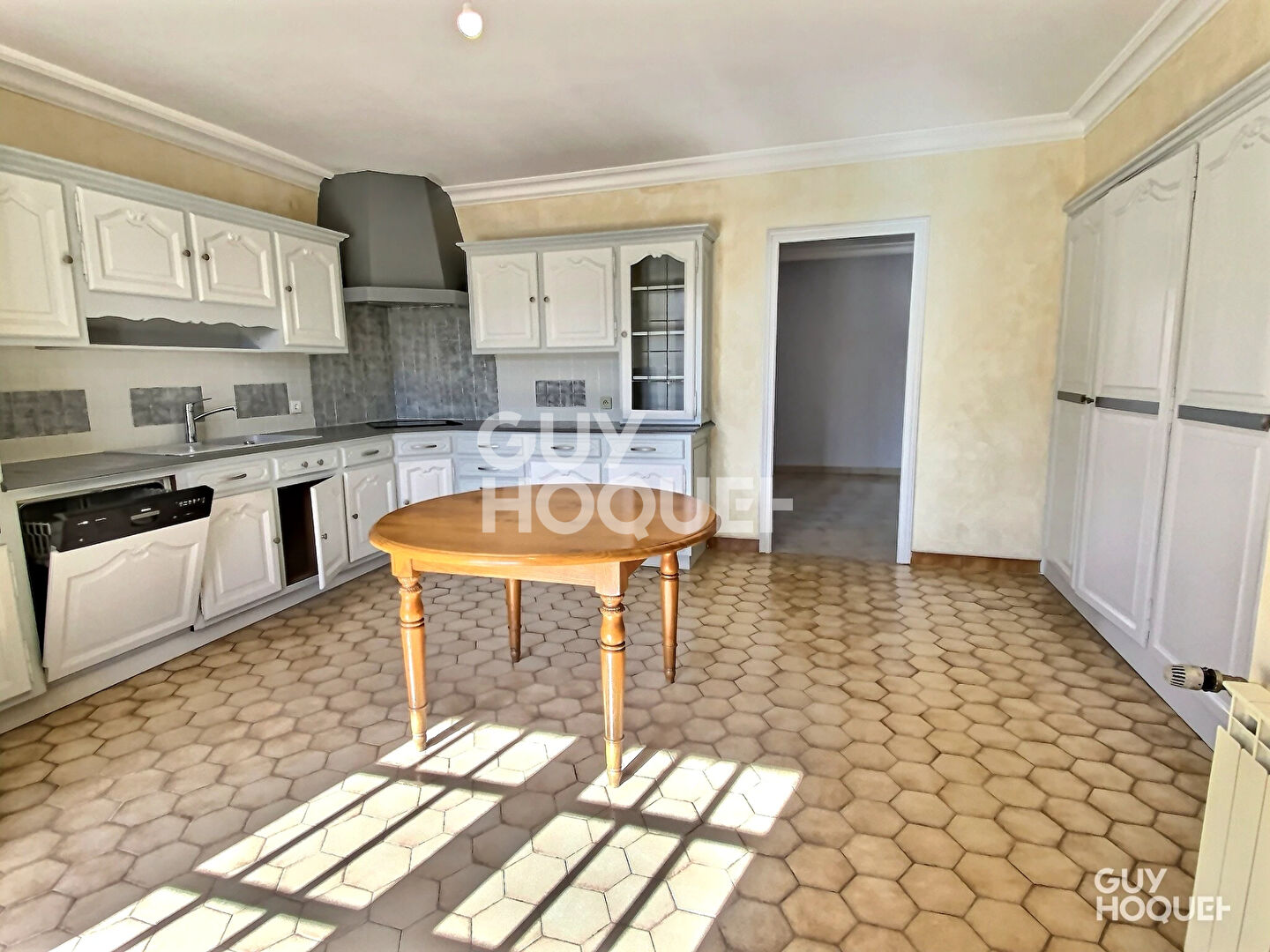 GRAND T3 EN REZ DE JARDIN