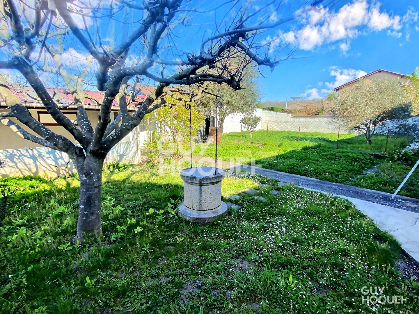 GRAND T3 EN REZ DE JARDIN