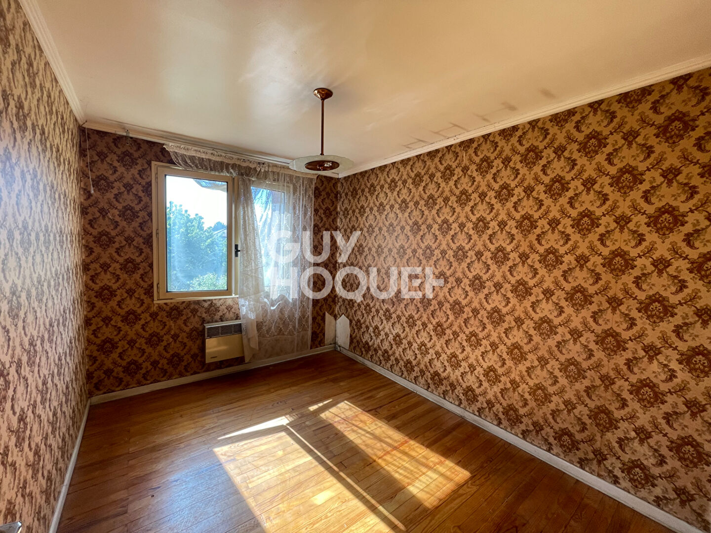 Maison  proche commodités - Travaux à prévoir, fort potentiel