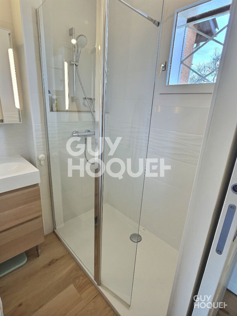 Maison familiale 5 pièces avec piscine à Saint Bonnet de Mure - 479 000 