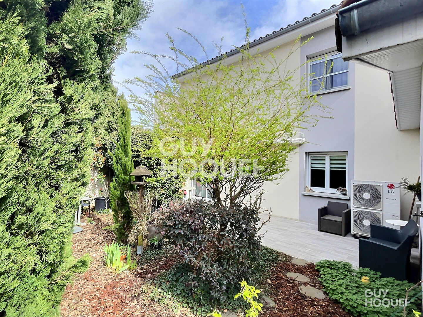 Maison récente 4 pièces à vendre à Saint Laurent de Mure - 375 000 